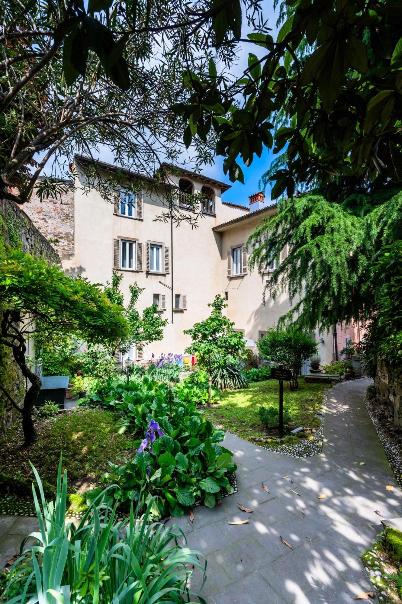 Palazzo Rivola Hotell Bergamo Eksteriør bilde